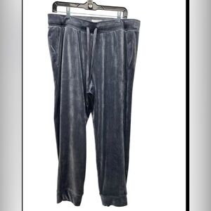 Lou and Gray Loft|| Fleece Lounge Pants, Size Medium. Like New.